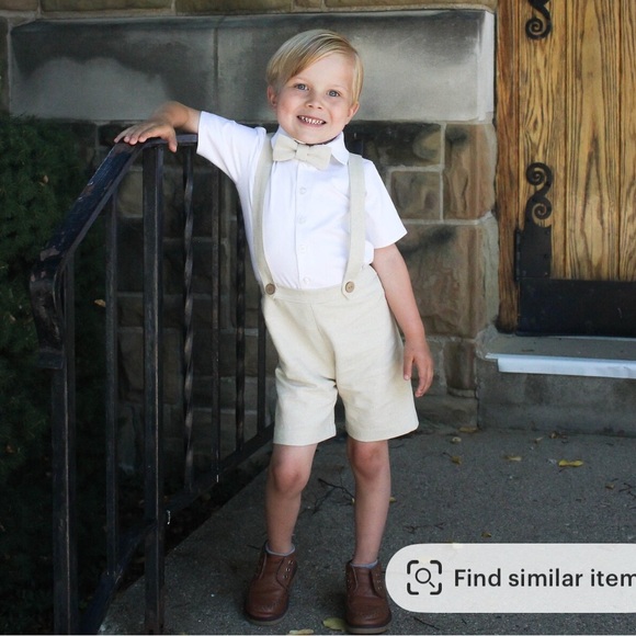 Vintage style Childrens suspenders shorts with bowtie. Handmade with linen. - Picture 3 of 4